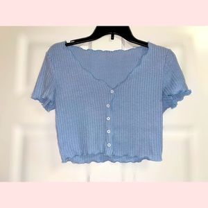 Baby blue cropped top✨ M
